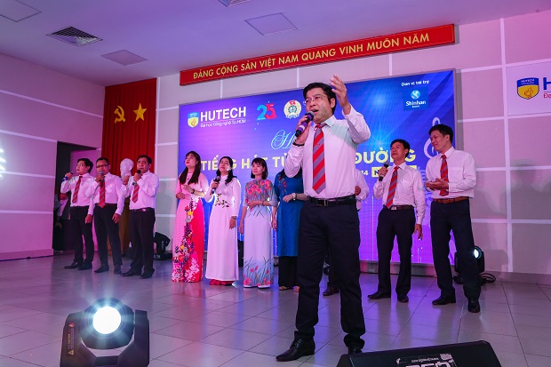 Việt Nam hữu tình được tái hiện tại Vòng sơ khảo Hội thi “Tiếng hát từ giảng đường” lần 14 năm 2020 287