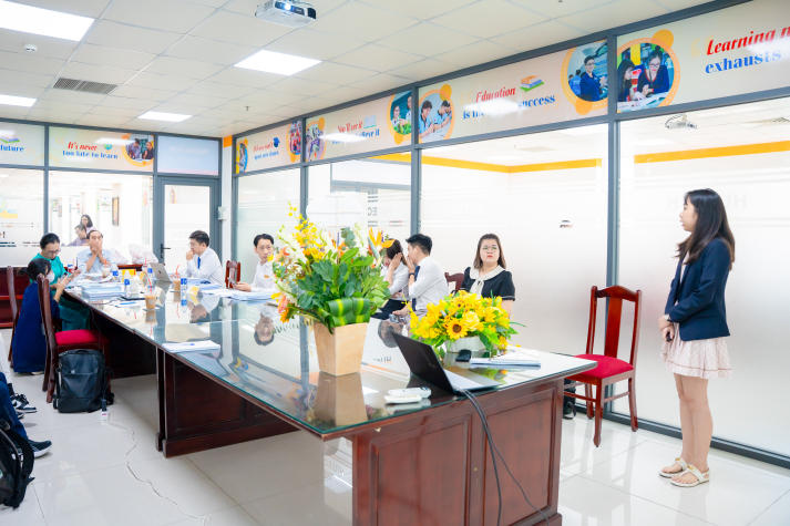 Nhiều nghiên cứu mới lạ được trình bày trong buổi bảo vệ luận văn/đề án tốt nghiệp Thạc sĩ ngành Marketing 122