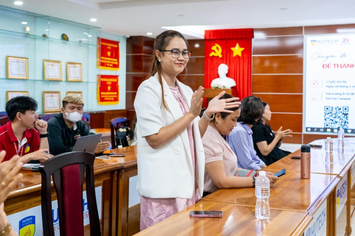 Nắm bắt bí quyết thành công, sinh viên Khoa học Xã hội và Quan hệ Công chúng tự tin thực hiện nghiên cứu khoa học 32