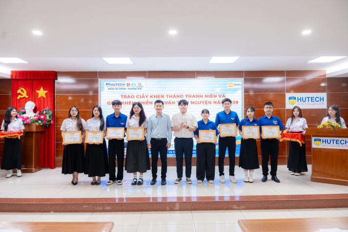 Sinh viên Khoa Tài chính - Thương mại chinh phục Sinh viên 5 tốt từ hành trình hoàn thiện chính mình 113