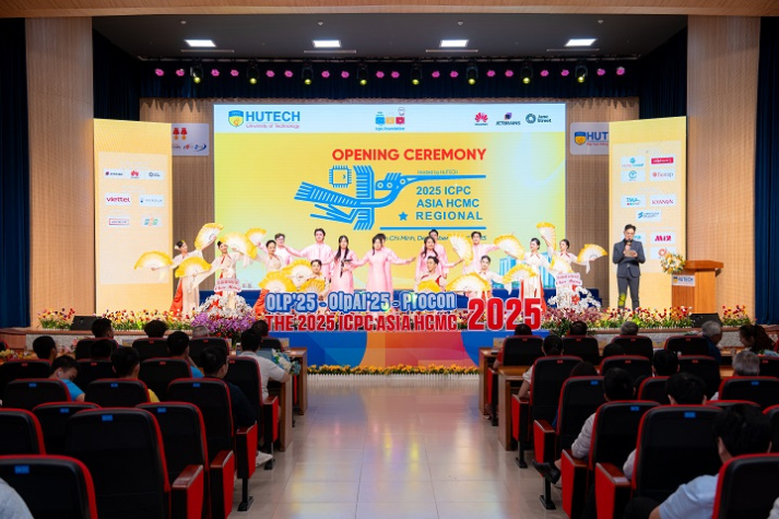 Hàng trăm thí sinh quy tụ tại “đấu trường lập trình” ICPC Asia HCMC 2025 14