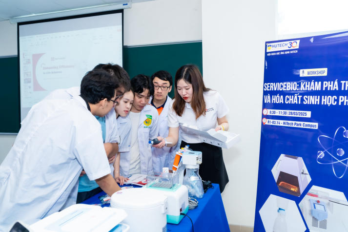 Sinh viên Công nghệ sinh học nâng cao trải nghiệm thực tế công nghệ sinh học phân tử 67