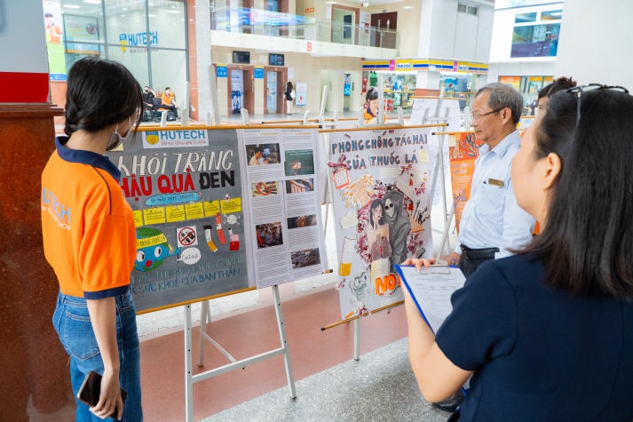 Ấn tượng buổi triển lãm Cuộc thi làm báo tường “Phòng, chống tác hại của thuốc lá điện tử” 80