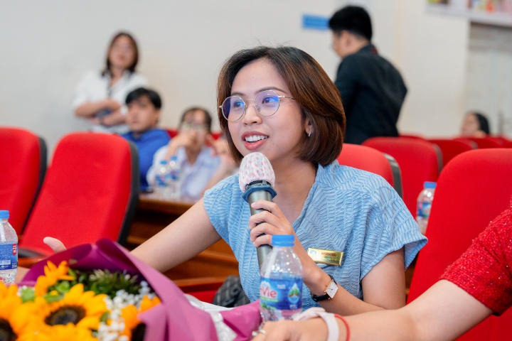 Sinh viên Tâm lý học HUTECH “trình làng” nhiều sản phẩm quảng cáo độc đáo trong buổi công chiếu đồ án cuối kỳ 18