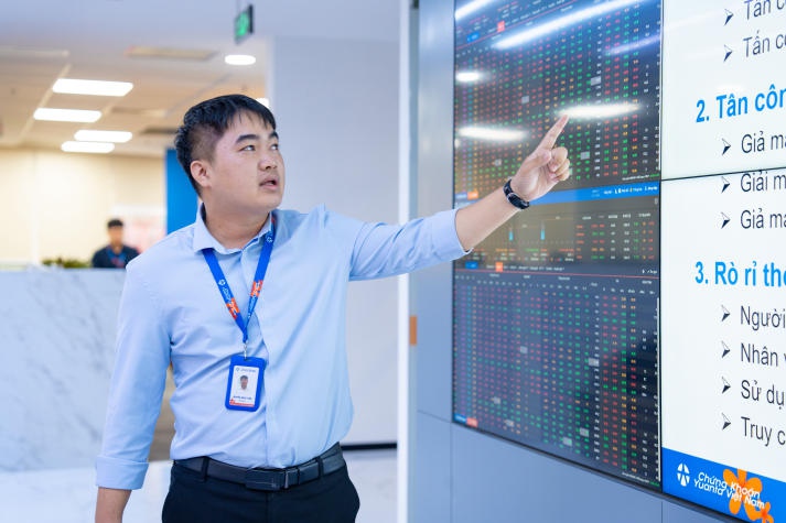 [Video] Tham quan Yuanta Việt Nam, IT-ers tìm hiểu về an toàn thông tin trong chứng khoán 26