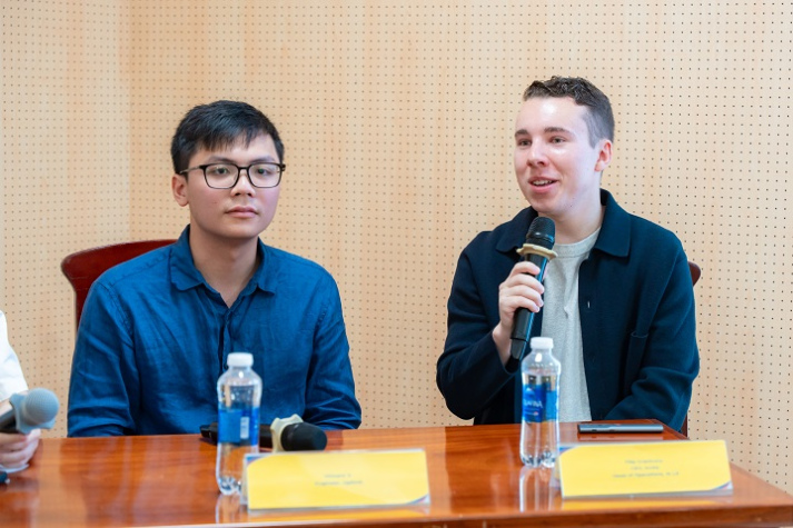 Kết nối tri thức quốc tế: Chuyên gia nước ngoài đồng hành cùng sinh viên HUTECH 39