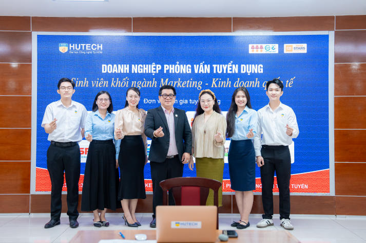 Hơn 365 cơ hội việc làm cho sinh viên Marketing - Kinh doanh quốc tế từ chương trình phỏng vấn trực tuyến 25