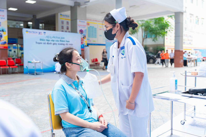 [Video] Sinh viên Khoa Điều dưỡng và Xét nghiệm rèn kỹ năng qua các hoạt động thực chiến 64