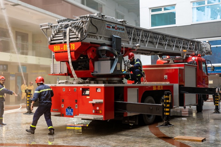 HUTECH tổ chức thành công diễn tập Phòng cháy chữa cháy và Cứu hộ cứu nạn 123