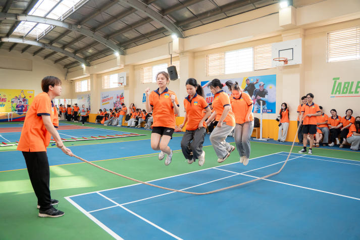 Hơn 200 vận động viên Khoa Trung Quốc học bùng nổ khát vọng bứt phá tại hội thao 53