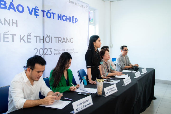 3 sinh viên ngành Thiết kế thời trang HUTECH gây ấn tượng mạnh với nhiều ý tưởng độc đáo qua đồ án cuối kỳ 4