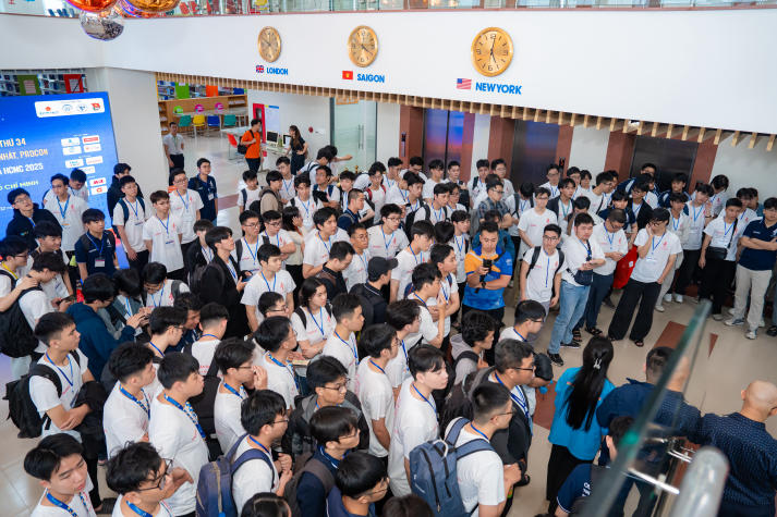 Nhiều tài năng công nghệ trẻ trong và ngoài nước đến HUTECH, đăng ký nhập cuộc Kỳ thi OLP, OlpAI, Procon, ICPC 2025 22