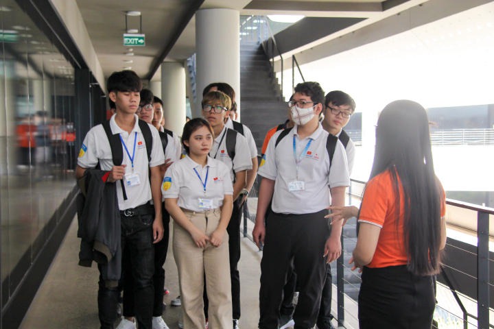Cùng sinh viên ngành Công nghệ thông tin Viện Công nghệ Việt - Nhật tham quan FPT Software Hồ Chí Minh 37