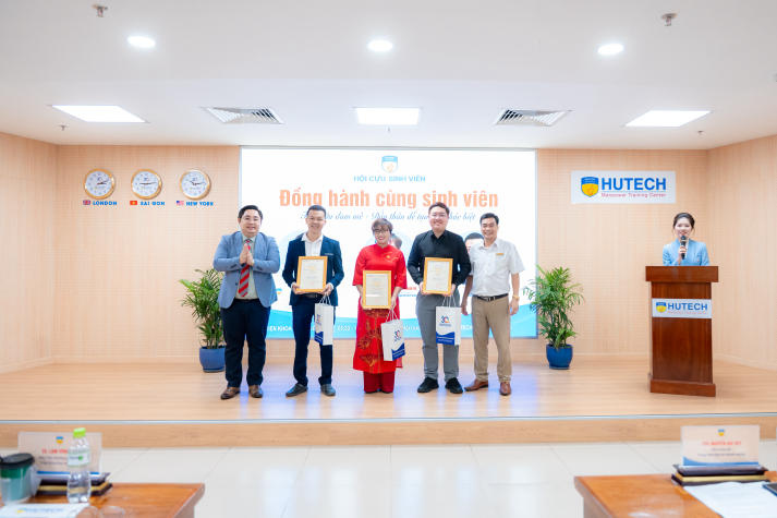 Cựu sinh viên truyền lửa đam mê, khơi dậy bản lĩnh cho sinh viên Viện Khoa học Ứng dụng 21