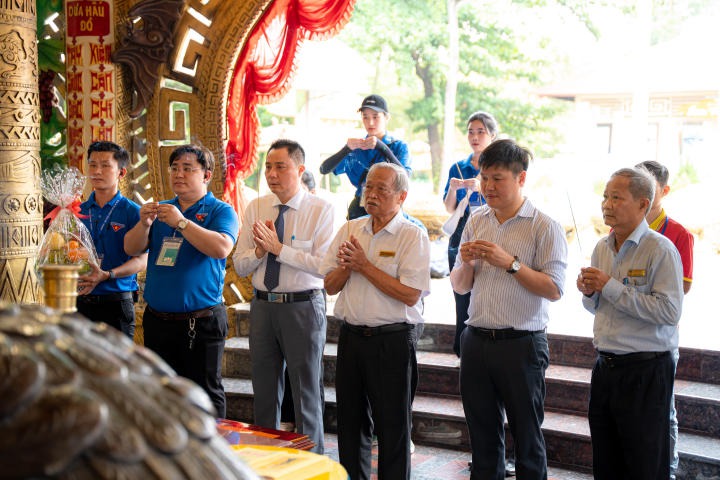 Hội trại AMAZING HUTECH 2023 chính thức khai mạc, sinh viên bật mood “chơi hết sức, quẩy hết mình” 72