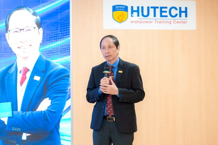 [Video] Chung kết MLAI Hackathon 2026: Sân chơi kết nối tài năng trẻ AI với bài toán doanh nghiệp 38