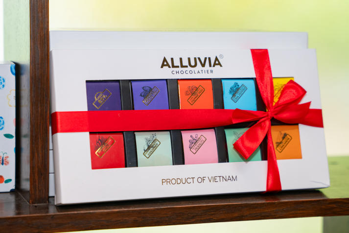 Sinh viên Công nghệ thực phẩm học từ trải nghiệm, hiểu sâu quy trình sản xuất socola Việt 45