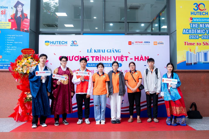 [Video] Doanh nghiệp Hàn khích lệ và mang đến nhiều cơ hội phát triển cho sinh viên VKIT tại Lễ khai giảng 16