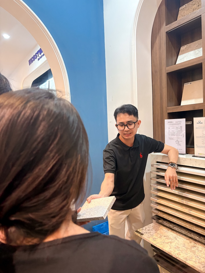 Nâng tầm tư duy thiết kế nội thất thực tiễn qua chuyến tham quan đến VICOSTONE 8