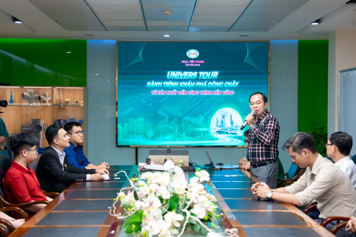 Sinh viên Viện Kỹ thuật khám phá môi trường sản xuất hiện đại tại Nhựa Tiền Phong 24