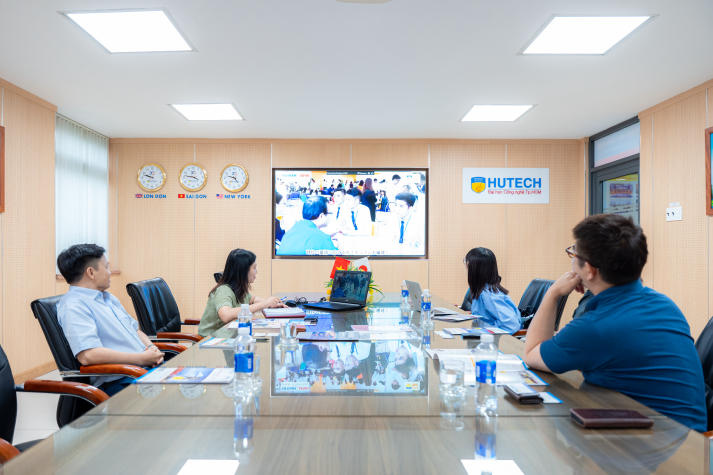 HUTECH works with IT Business College and Akatsuka Academy (Japan) to enhance global partnerships 26