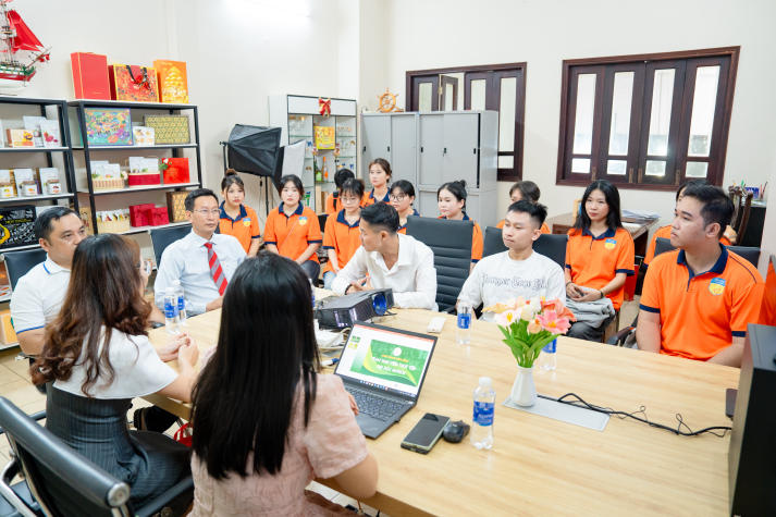 Gần 200 nhóm sinh viên HUTECH trải nghiệm, bồi dưỡng năng lực tại 65 doanh nghiệp 118