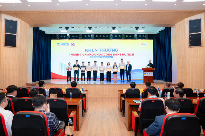 [Video] Tổng kết 05 năm hoạt động khoa học công nghệ, HUTECH định vị chiến lược phát triển giai đoạn mới 115