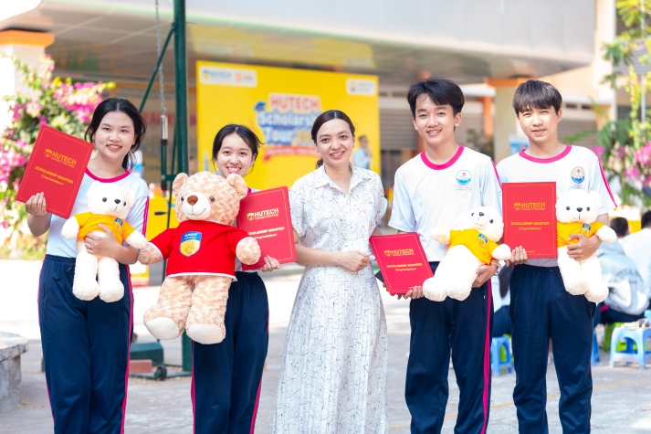 HUTECH Scholarship Tour 2026 ghi nhận sự ủng hộ tích cực từ các thầy cô THPT 101