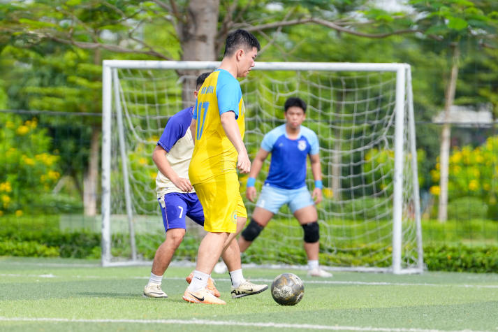 [Video] An Phú Khang FC đăng quang HUTECH Alumni Football 2025, khép lại mùa giải thành công rực rỡ 77
