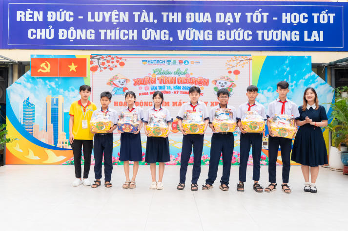[Ảnh] Nulab Practice Tour: Hành trình lan tỏa yêu thương của sinh viên Khoa Điều dưỡng - Kỹ thuật y học 33