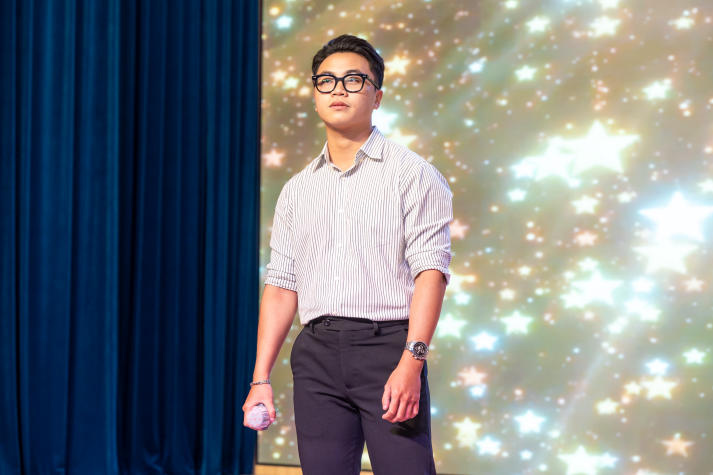 Sôi động, đa sắc màu: Tân sinh viên Khoa Trung Quốc học “cháy” hết mình tại Đêm nhạc hội chào năm học mới 43