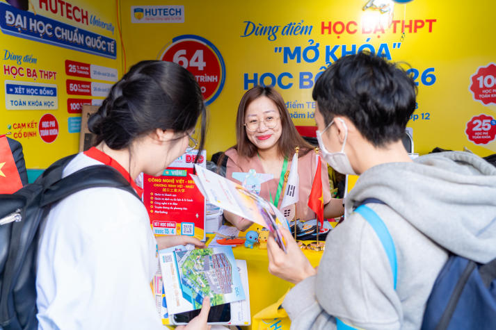 HUTECH “phủ vàng” Ngày hội Tư vấn tuyển sinh - hướng nghiệp 2026 tại Cần Thơ, mang đến loạt thông tin đắt giá cho thí sinh 66