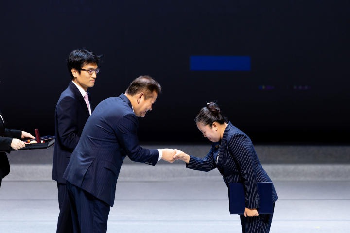 TS. Bùi Phan Anh Thư - Trưởng Khoa Hàn Quốc học HUTECH vinh dự nhận bằng khen của Tổng thống Hàn Quốc 24