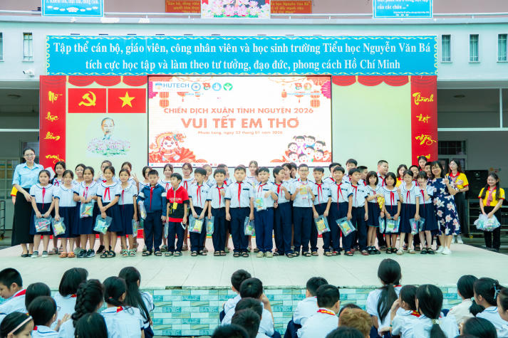 Gieo mầm xuân nhân ái từ những hành động đẹp của sinh viên Khoa Thú y HUTECH 61