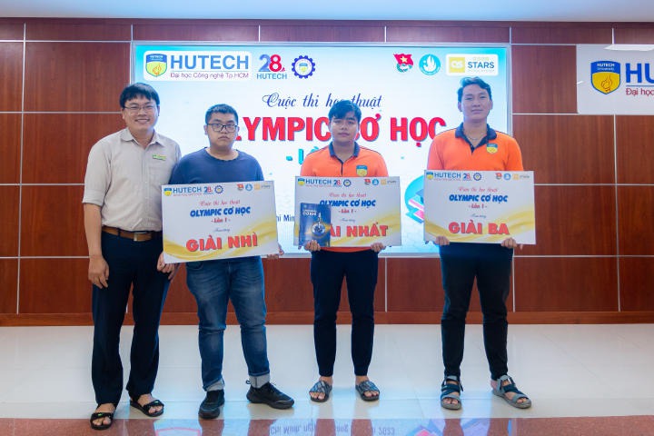 Sinh viên khối ngành Kỹ thuật chinh phục bộ môn Cơ học tại chung kết cuộc thi “Olympic Cơ học lần 1” 227