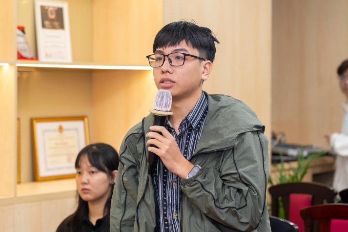 Sinh viên Khoa Kiến trúc - Mỹ thuật HUTECH giao lưu cùng họa sĩ truyện tranh Pháp Maxime Peroz tại Talkshow “Thiết kế Comic” 46