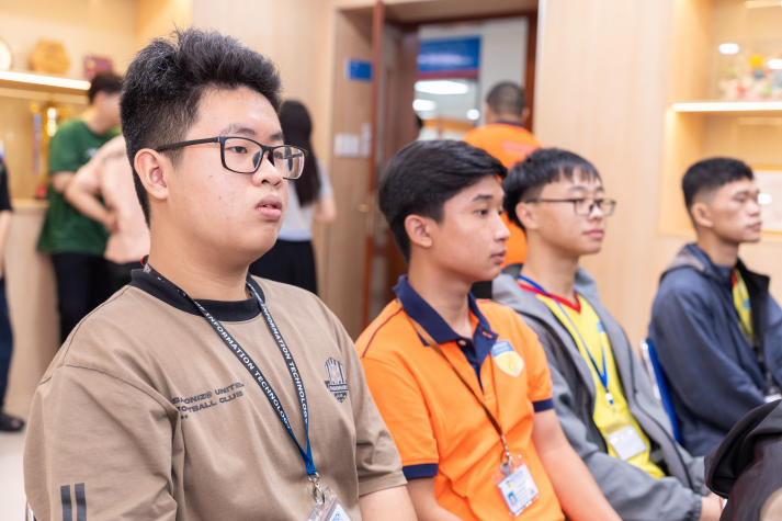 Sinh viên Khoa Công nghệ thông tin định hướng sự nghiệp trong ngành Data Analytics cùng AGEST Việt Nam 65