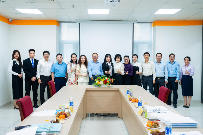 Bảo vệ luận văn/đề án Thạc sĩ Luật kinh tế tại HUTECH: Khẳng định chiều sâu đào tạo Sau đại học 106