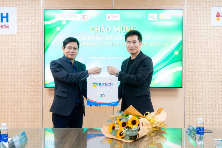 HUTECH signs MoU with Korea International Exchange Association to promote educational and cultural cooperation 57
