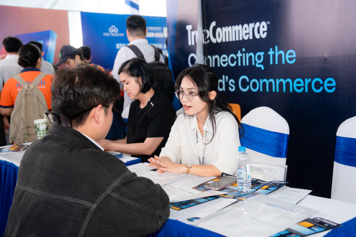 ​[Video] HUTECH IT OPEN DAY 2026: Một thập kỷ bền bỉ kết nối và nâng tầm nhân lực công nghệ 40