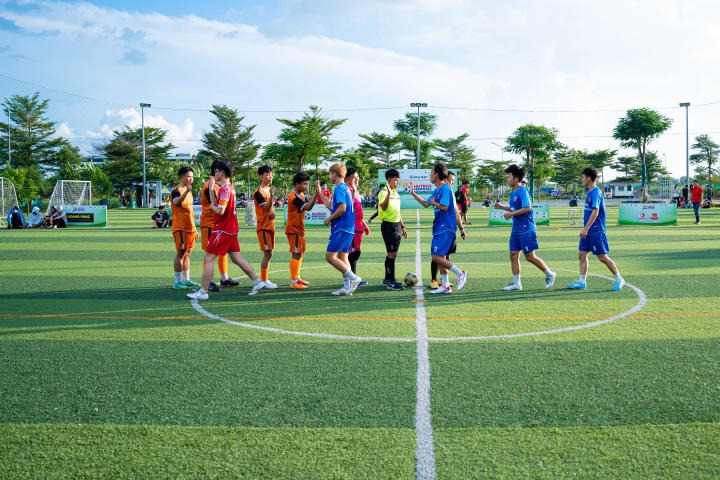 [HUTECH Football Cup 2023] Lộ diện 04 đội mạnh nhất tiến vào vòng Bán kết 14
