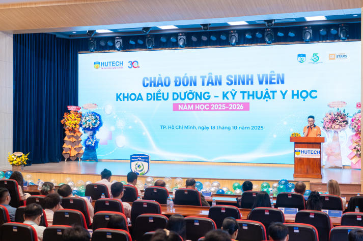 “Chọn áo blouse trắng là lựa chọn dũng cảm” - thông điệp chạm đến trái tim newbies Khoa Điều dưỡng - Kỹ thuật y học 29