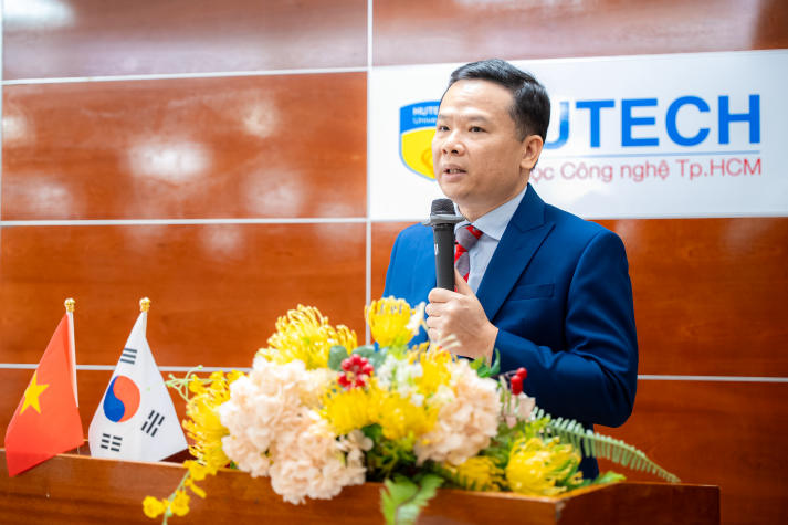 A burst of cultural colors at the Vietnam - Korea Cultural Festival 2025: Connection and integration 108