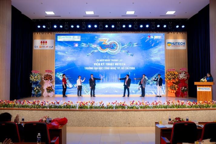 [Video] Trang mới từ dấu mốc 30 năm: Viện Kỹ thuật HUTECH khẳng định vị thế tiên phong trong đào tạo kỹ thuật 146