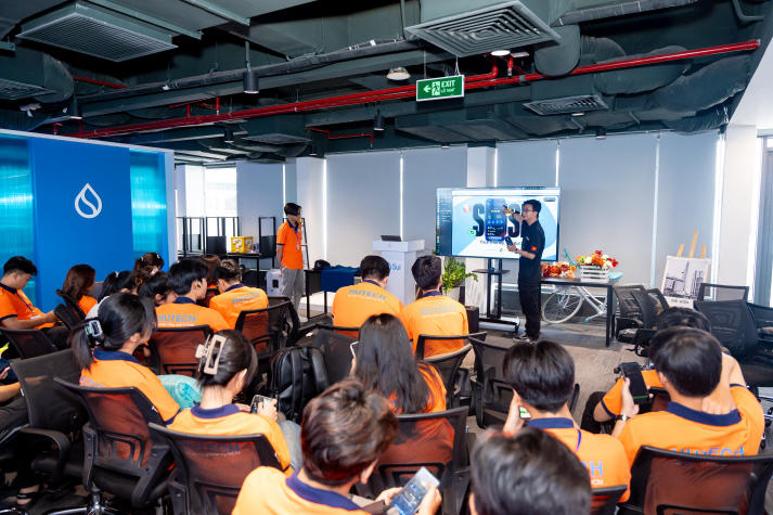 Tham quan SUI Việt Nam, sinh viên Công nghệ thông tin khám phá cơ hội nghề nghiệp với Blockchain và Web3 63