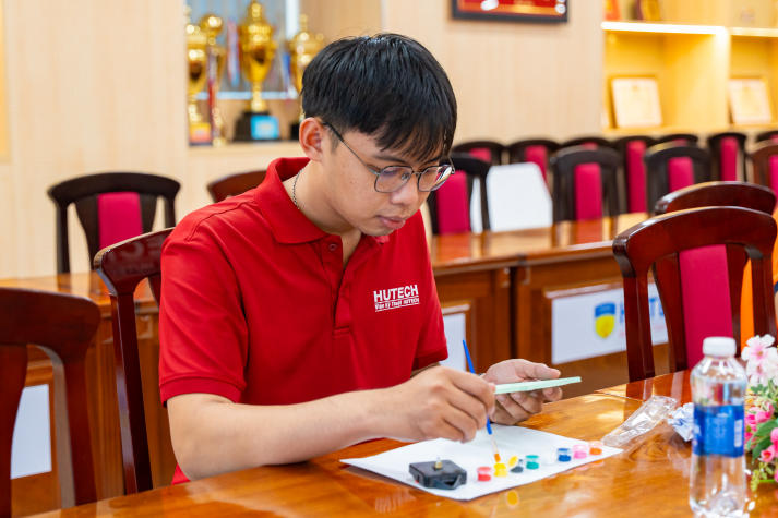 [Ảnh] “In 3D - In dấu yêu thương”: Sân chơi lan tỏa tinh thần tri ân 20/11 của sinh viên Viện Kỹ thuật 28