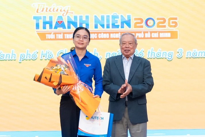 HUTECH kết nạp 54 Đoàn viên ưu tú nhân đợt kỷ niệm 95 năm ngày thành lập Đoàn TNCS Hồ Chí Minh (26/3/1931 - 26/3/2026) 46