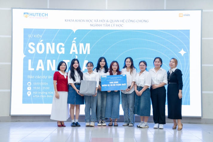 Sinh viên Tâm lý học HUTECH tổ chức talkshow tâm lý và báo cáo dự án chăm sóc sức khoẻ tinh thần “Sóng ấm lan toả” 127