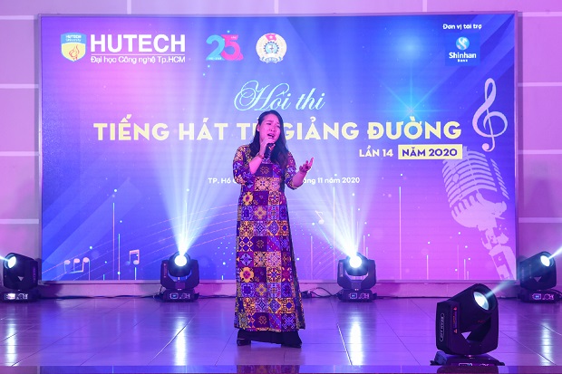 Việt Nam hữu tình được tái hiện tại Vòng sơ khảo Hội thi “Tiếng hát từ giảng đường” lần 14 năm 2020 324
