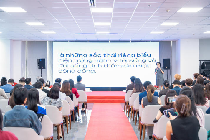 Diễn đàn Quảng cáo sáng tạo 2025 truyền cảm hứng cho thế hệ trẻ HUTECH 32